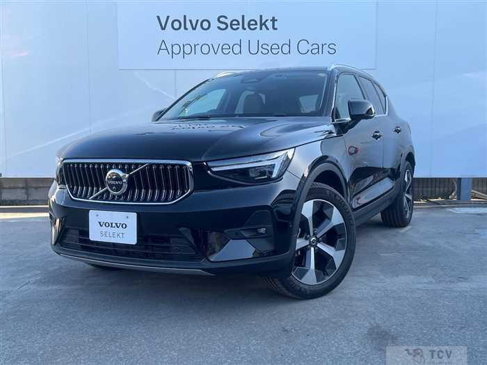 2025 Volvo XC40