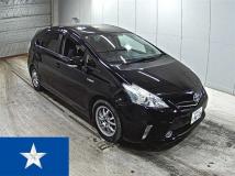 2013 Toyota PRIUS α