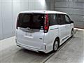 2016 Toyota Noah
