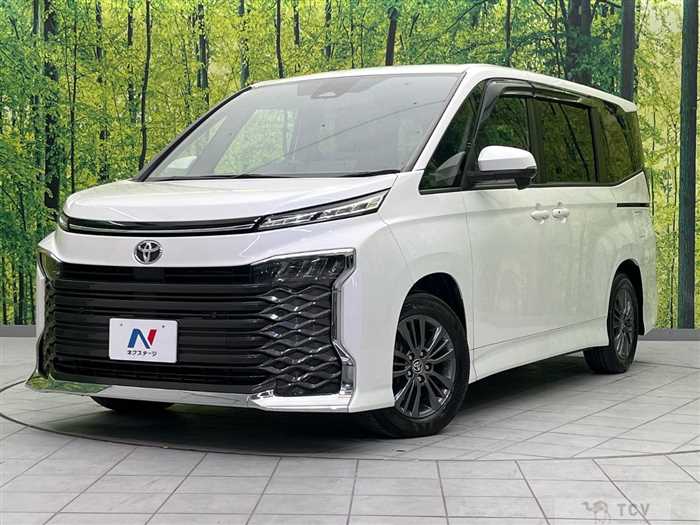 2022 Toyota Voxy