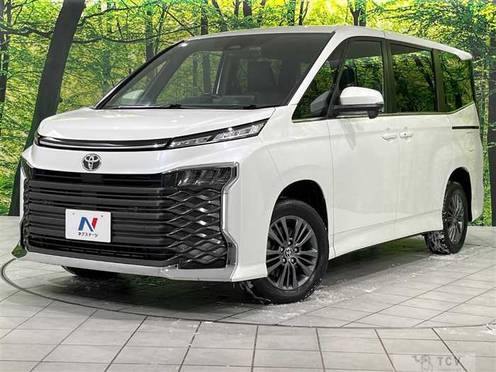 2022 Toyota Voxy