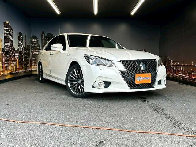 2013 Toyota Crown Athlete Series