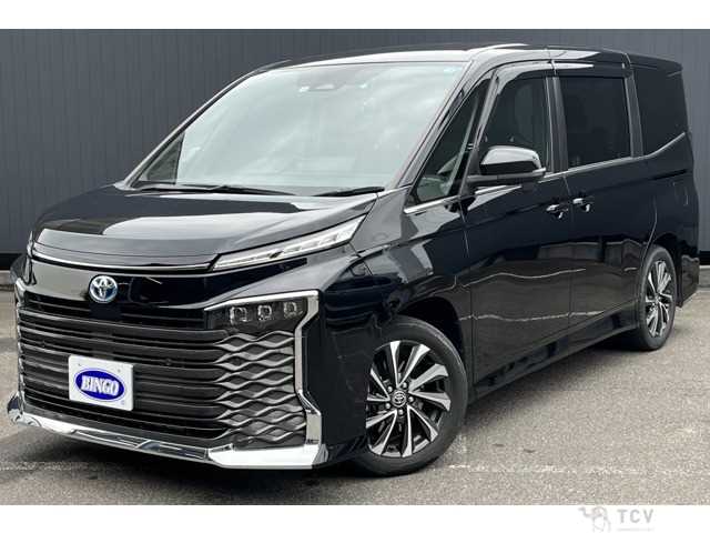 2022 Toyota Voxy