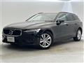 2022 Volvo V60