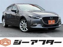 2017 Mazda Axela
