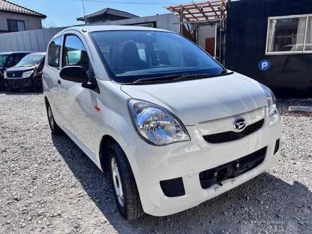 2016 Daihatsu Mira