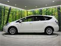 2013 Toyota PRIUS α