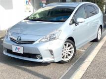 2013 Toyota PRIUS α