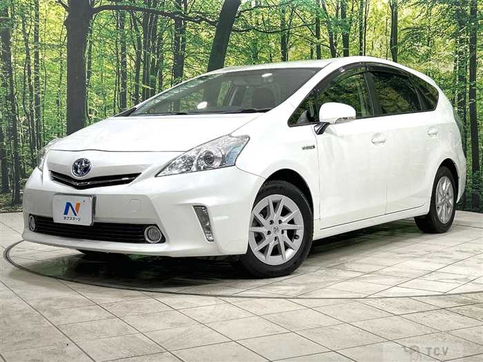 2013 Toyota PRIUS α