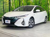 2019 Toyota Prius PHV