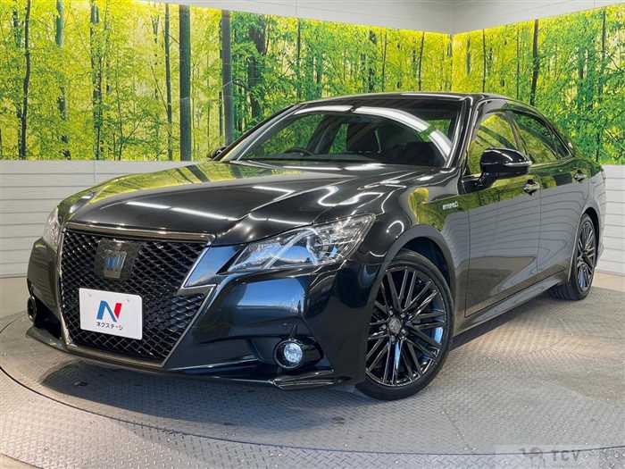 2014 Toyota Crown Hybrid