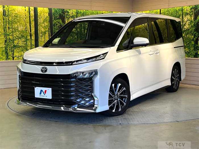 2022 Toyota Voxy