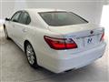 2010 Lexus LS