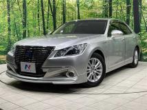 2013 Toyota Crown Hybrid