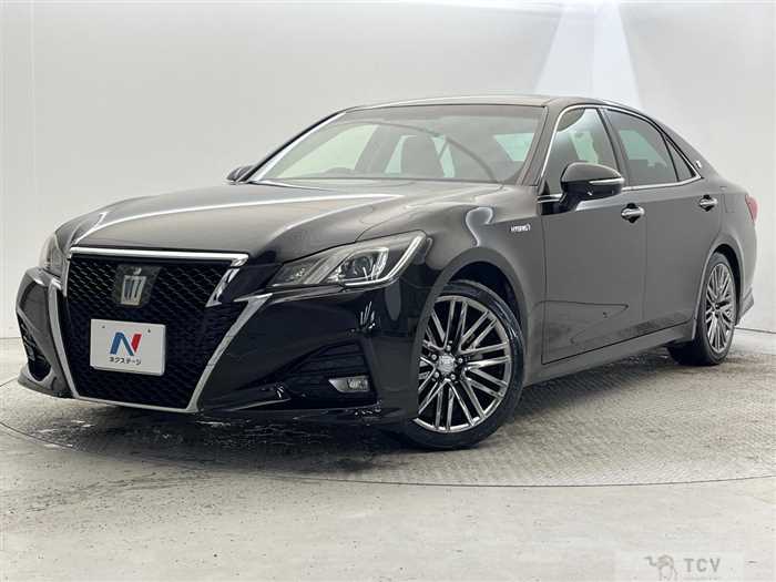 2015 Toyota Crown Hybrid