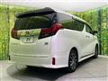 2016 Toyota Alphard Hybrid