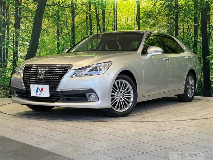 2013 Toyota Crown