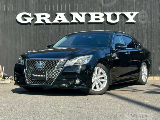 2013 Toyota Crown Athlete Series