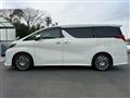 2017 Toyota Alphard G