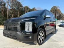 2019 Mitsubishi Delica D5