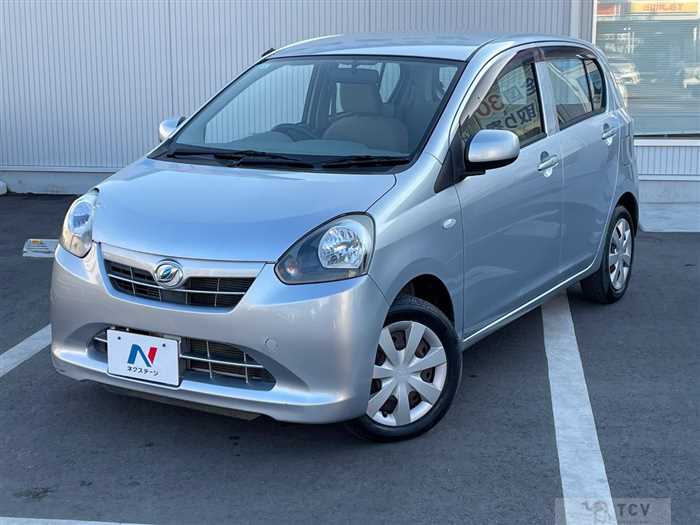 2013 Daihatsu Mira Es
