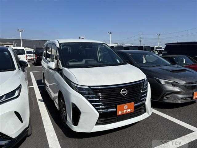 2025 Nissan Serena