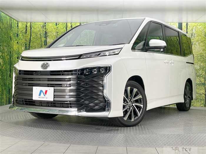2025 Toyota Voxy
