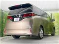 2024 Toyota Alphard Hybrid