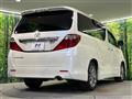 2011 Toyota Alphard