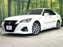 2016 Toyota Crown Hybrid