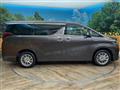 2018 Toyota Alphard Hybrid