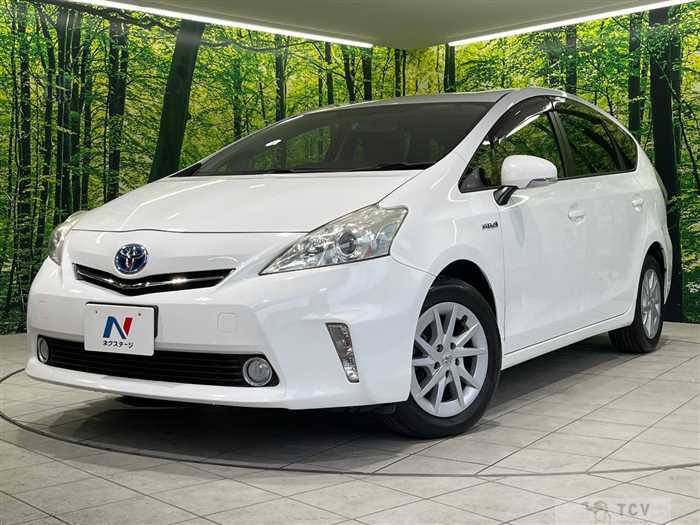 2013 Toyota PRIUS α