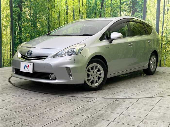 2013 Toyota PRIUS α