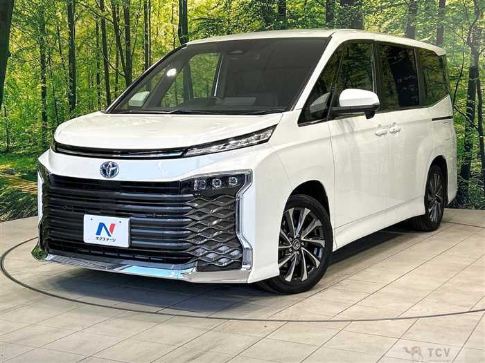 2022 Toyota Voxy