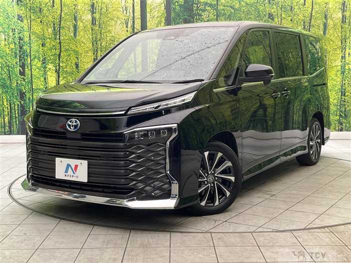 2022 Toyota Voxy