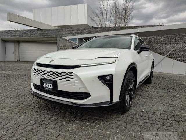 2025 Toyota Crown Estate