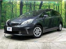 2013 Toyota PRIUS α