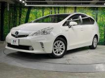 2013 Toyota PRIUS α