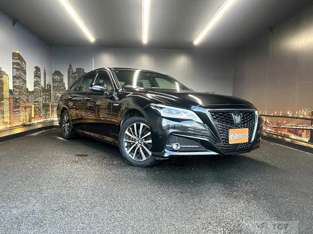 2018 Toyota Crown