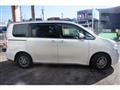 2010 Toyota Noah