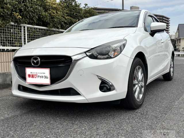 2017 Mazda Demio