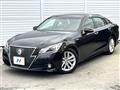 2013 Toyota Crown Hybrid