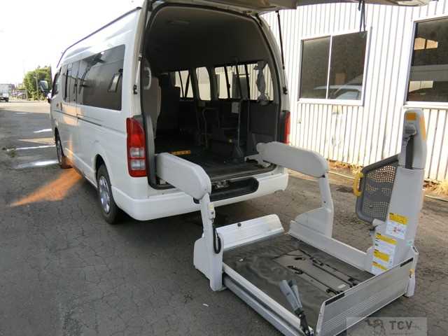 2007 Toyota Regiusace Van