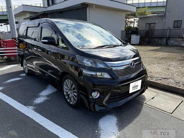 2013 Toyota Vellfire