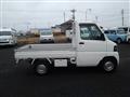 2011 Nissan Clipper Truck