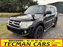 2012 Mitsubishi Pajero