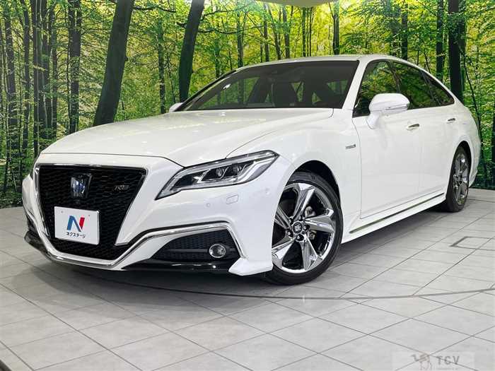 2019 Toyota Crown Hybrid