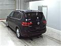 2017 Volkswagen Golf Touran