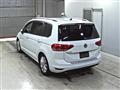 2016 Volkswagen Golf Touran