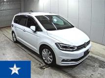 2016 Volkswagen Golf Touran